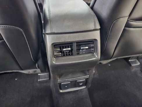 Used 2017 Ford Edge SEL w/ Equipment Group 201A image 26