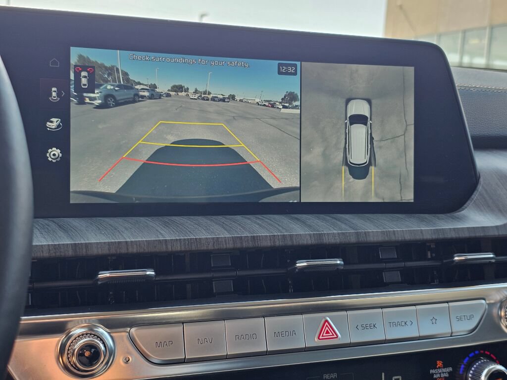 Used 2024 Kia Telluride SX w/ Towing Package AWD/4WD image 21