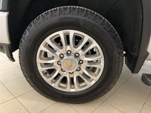 Used 2023 Chevrolet Silverado 3500 High Country w/ Z71 Off-Road Package image 31