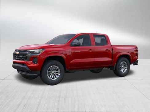 New 2026 Chevrolet Colorado LT w/ LT Convenience Package AWD/4WD image 2