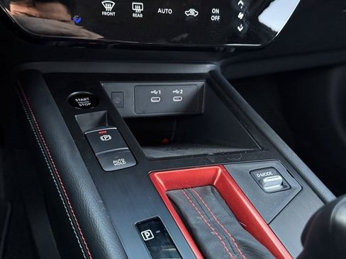 Used 2025 Nissan Kicks SR image 20