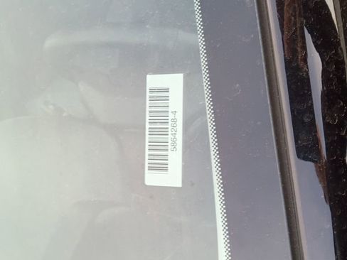 Used 2025 Chevrolet Trax LT w/ LT Convenience Package image 9