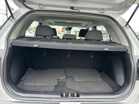 Used 2023 Hyundai Venue SEL w/ Cargo Package image 30