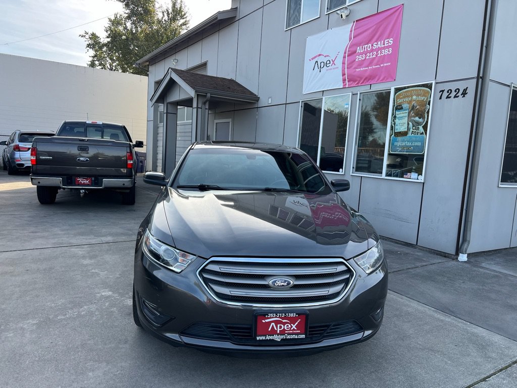 Used 2015 Ford Taurus SEL w/ Equipment Group 201A FWD image 2