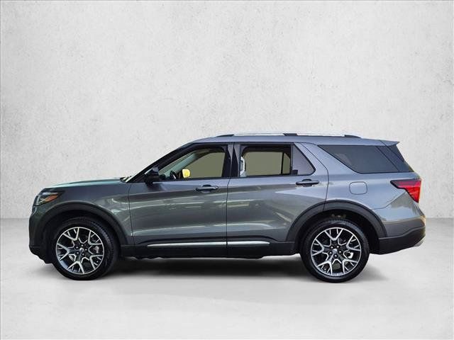 Used 2025 Ford Explorer Platinum w/ Ultimate Package AWD/4WD image 9