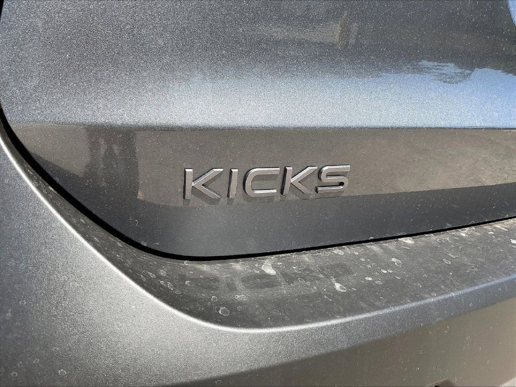 New 2027 Nissan Kicks SV FWD image 9