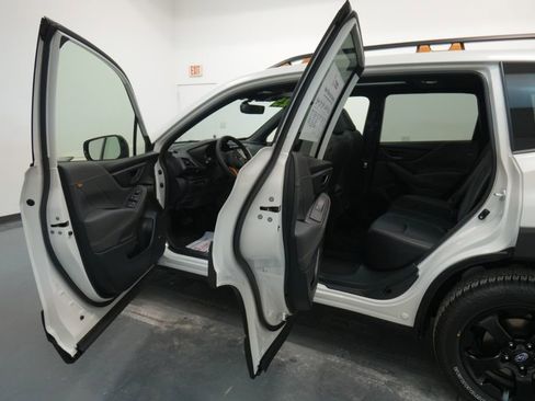 Used 2025 Subaru Forester Wilderness image 32