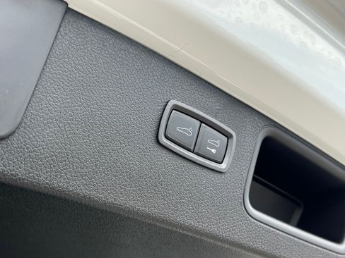 New 2026 Porsche Macan S AWD/4WD image 21