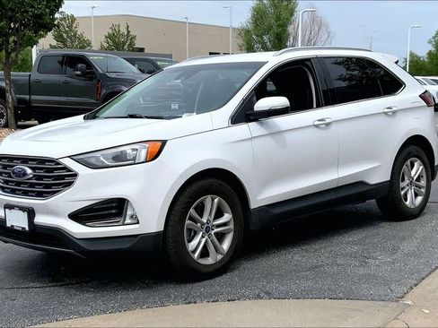 Used 2019 Ford Edge SEL w/ Equipment Group 201A AWD/4WD image 4