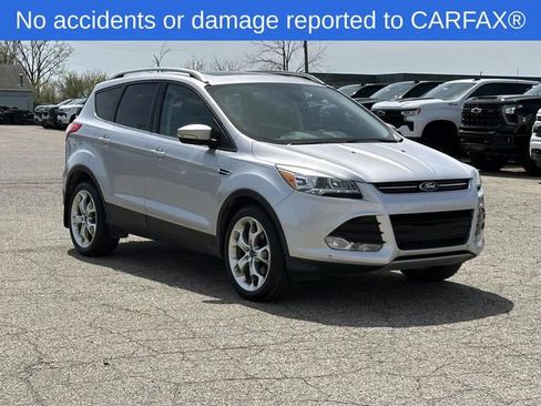 Used 2015 Ford Escape Titanium w/ Equipment Group 301A AWD/4WD image 8