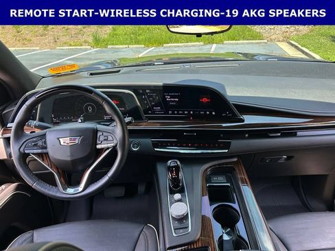 Used 2023 Cadillac Escalade Premium Luxury AWD/4WD image 14