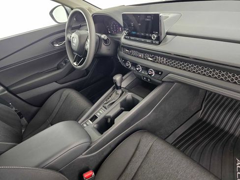 Used 2023 Honda Accord EX image 11