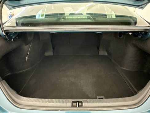 Used 2025 Toyota Camry SE FWD image 30