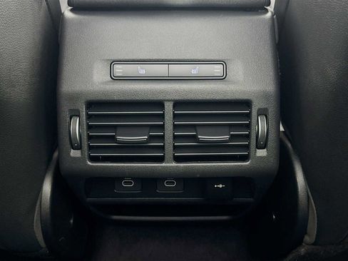 Used 2024 Land Rover Discovery Sport S image 27