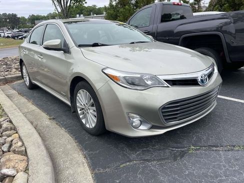 Used 2015 Toyota Avalon Limited FWD image 1