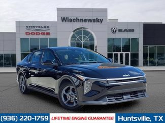 Used 2025 Kia K4 FWD video 1