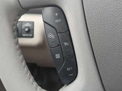 Used 2017 Buick Enclave Leather FWD image 21