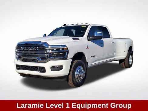 Used 2025 RAM 3500 Laramie image 4