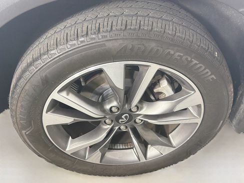 Used 2023 INFINITI QX60 Luxe w/ Cargo Package FWD image 11