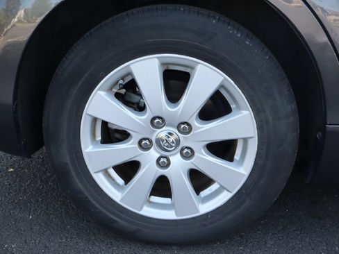 Used 2009 Toyota Camry Hybrid FWD image 42