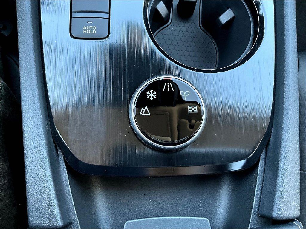 Used 2026 Nissan Rogue Dark Armor AWD/4WD image 24