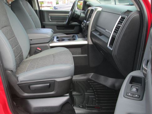 Used 2018 RAM 1500 Big Horn AWD/4WD image 12