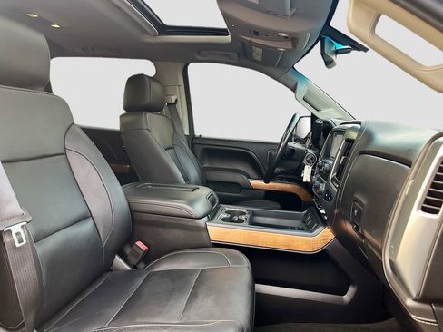 Used 2017 Chevrolet Silverado 2500 LTZ w/ Duramax Plus Package image 29