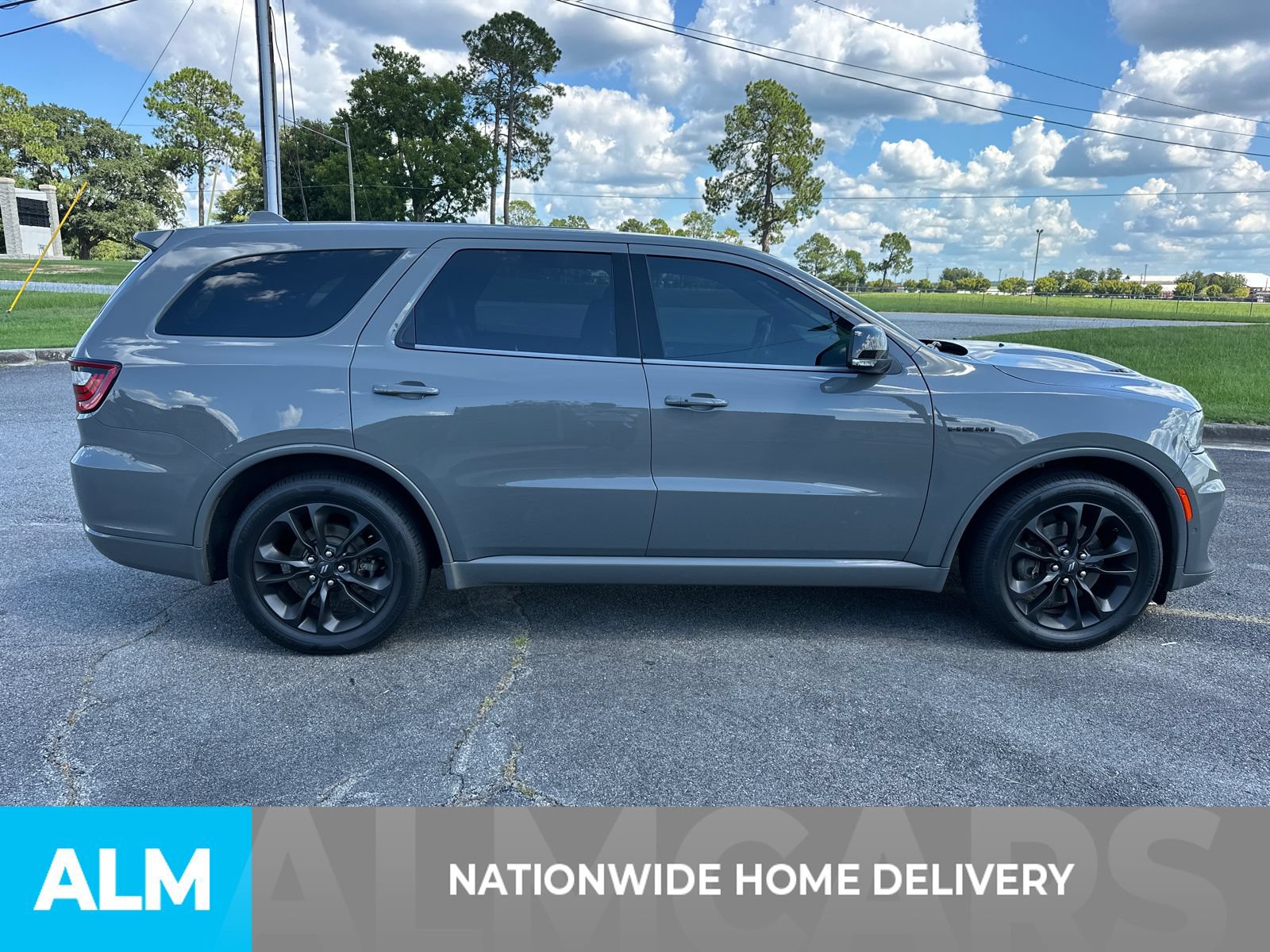 Used 2022 Dodge Durango R/T w/ Blacktop Package AWD/4WD image 4