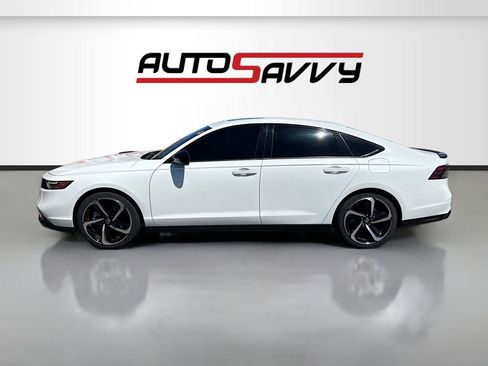 Used 2024 Honda Accord Sport image 4