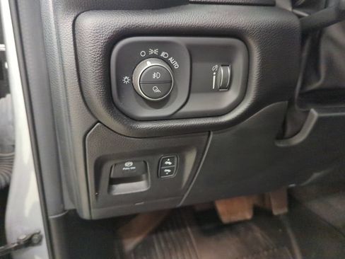 Used 2022 RAM 1500 Big Horn AWD/4WD image 14