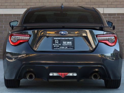 Used 2018 Subaru BRZ Limited w/ Popular Package #2 RWD image 9