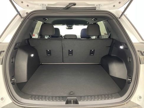 New 2026 Chevrolet Equinox LT w/ Safety and Technology Package AWD/4WD image 11