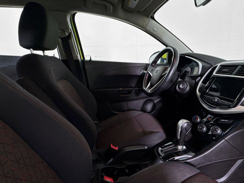 Used 2019 Chevrolet Sonic LT image 27