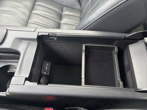 Used 2017 Lexus ES 300h image 30