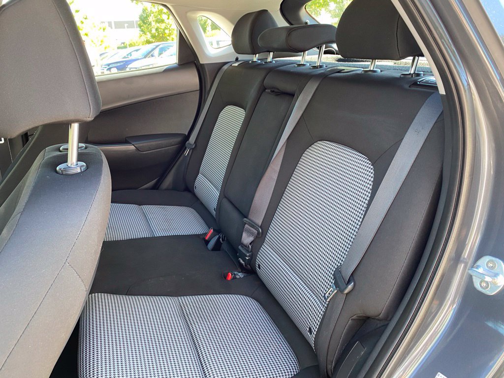 Used 2022 Hyundai Kona SE AWD/4WD image 27