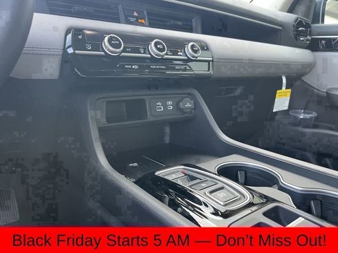 New 2025 Honda Pilot Touring image 36