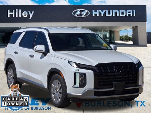 Used 2024 Hyundai Palisade SEL FWD image 2
