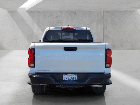 Used 2025 Chevrolet Colorado Z71 w/ Technology Package AWD/4WD image 5
