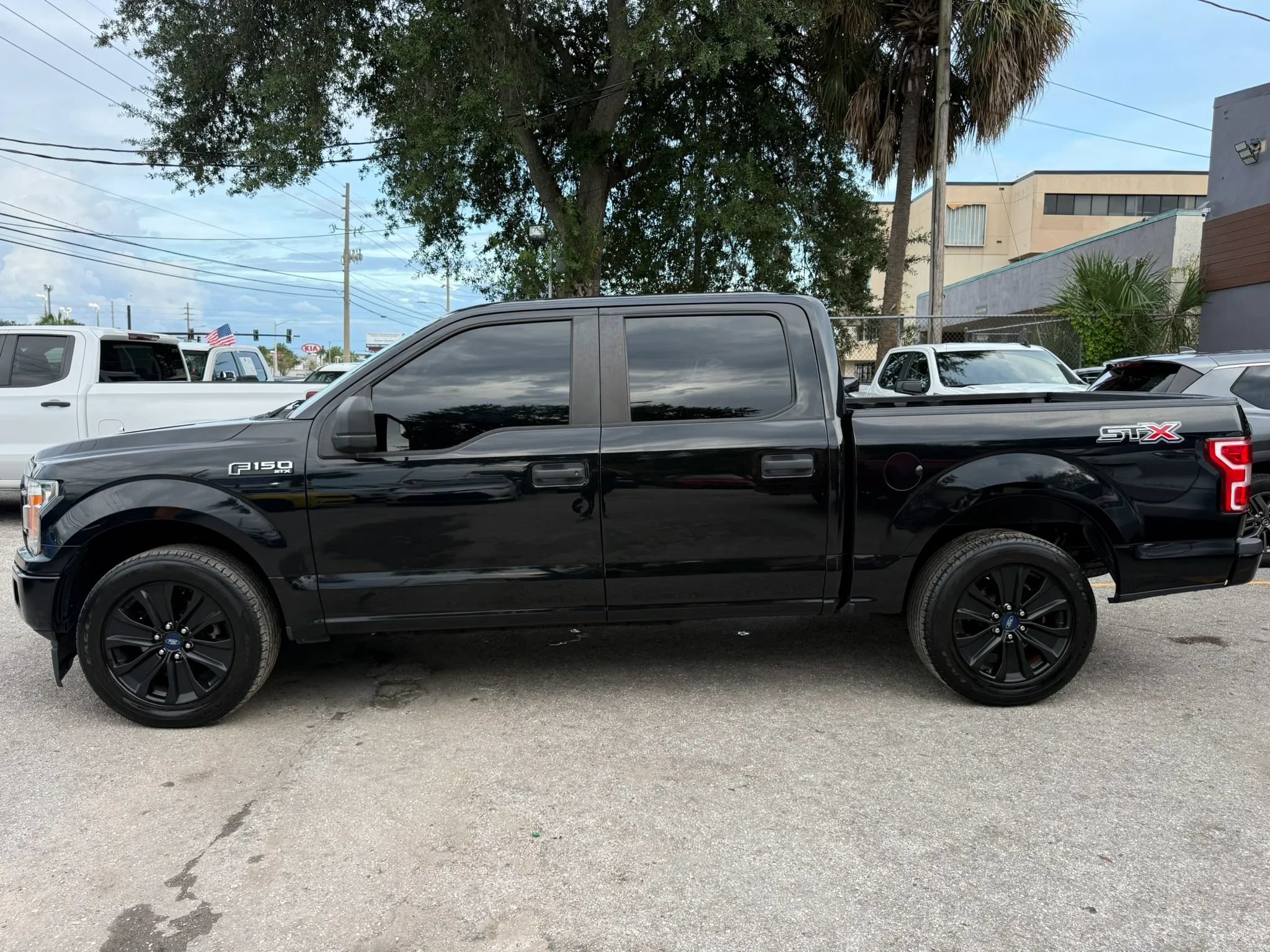 Used 2020 Ford F150 XL w/ Equipment Group 101A Mid RWD image 4