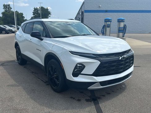 Used 2023 Chevrolet Blazer LT AWD/4WD image 7