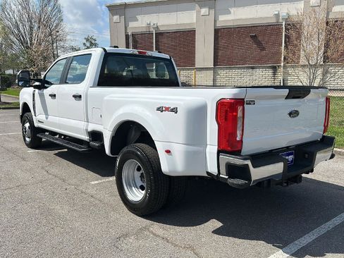 Certified 2025 Ford F350 XL w/ XL Chrome Package AWD/4WD image 3