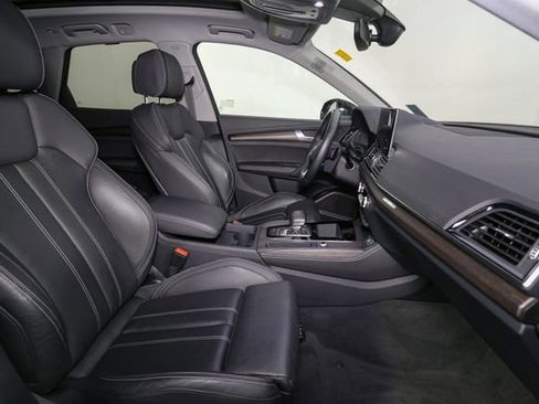 Used 2023 Audi Q5 2.0T Premium Plus w/ Premium Plus Package AWD/4WD image 17