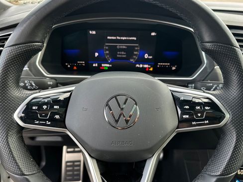 Used 2023 Volkswagen Tiguan SE R-Line FWD image 24