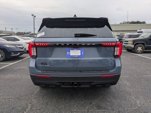New 2026 Ford Explorer Active image 5