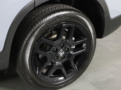 Used 2024 Honda Passport Black Edition image 11