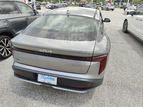 Used 2025 Kia K4 FWD image 9