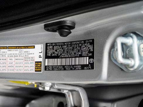 Used 2019 Toyota Corolla SE FWD image 42