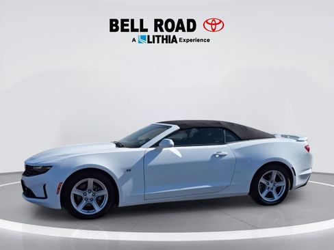 Used 2023 Chevrolet Camaro LT RWD image 4