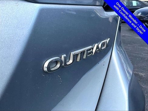 Used 2022 Subaru Outback Premium AWD/4WD image 8
