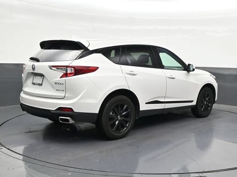 Used 2025 Acura RDX SH-AWD image 5